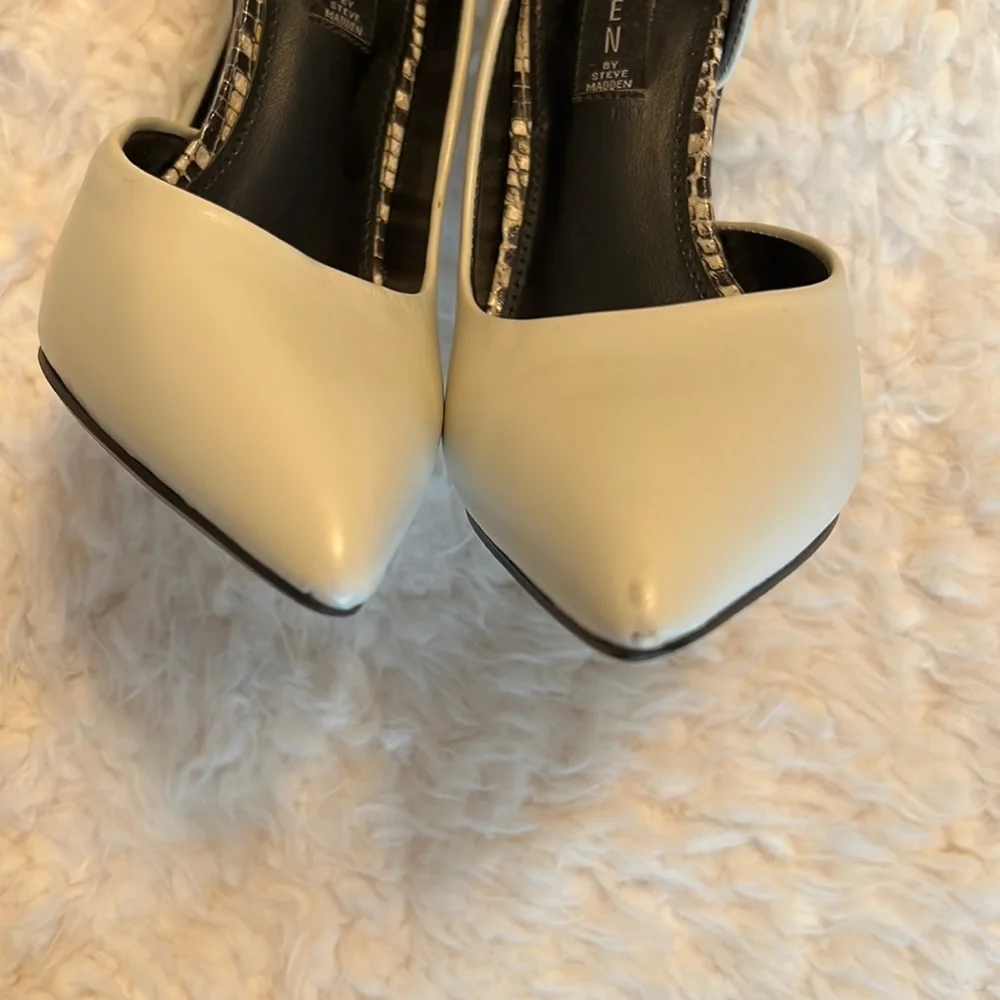 Steven by Steve Madden Newbee White Pumps - Picture 7 of 8